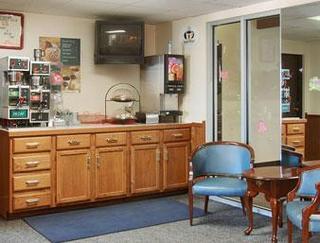 Ramada By Wyndham Harrisburg Hersey Motel 2*
