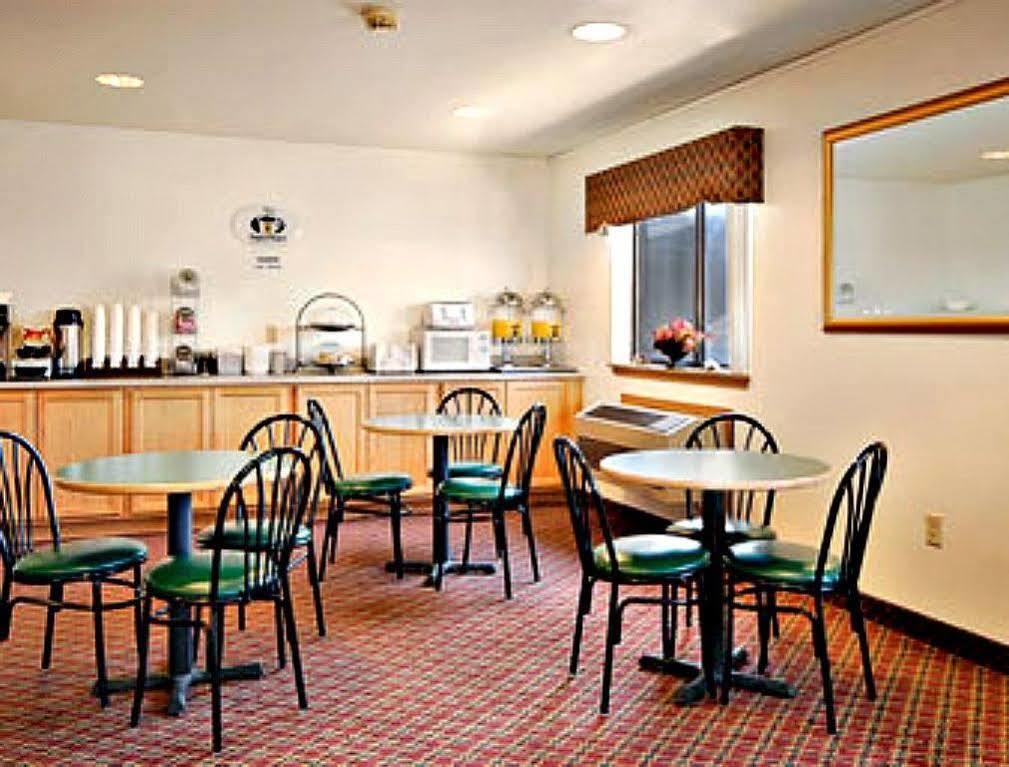 Ramada By Wyndham Harrisburg Hersey Motel York
